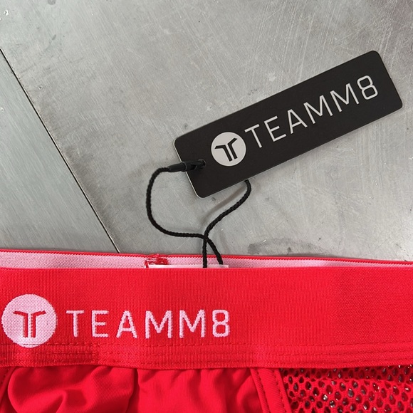 NWT Teamm8 men’s M red Score mesh panel brief - Picture 2 of 4